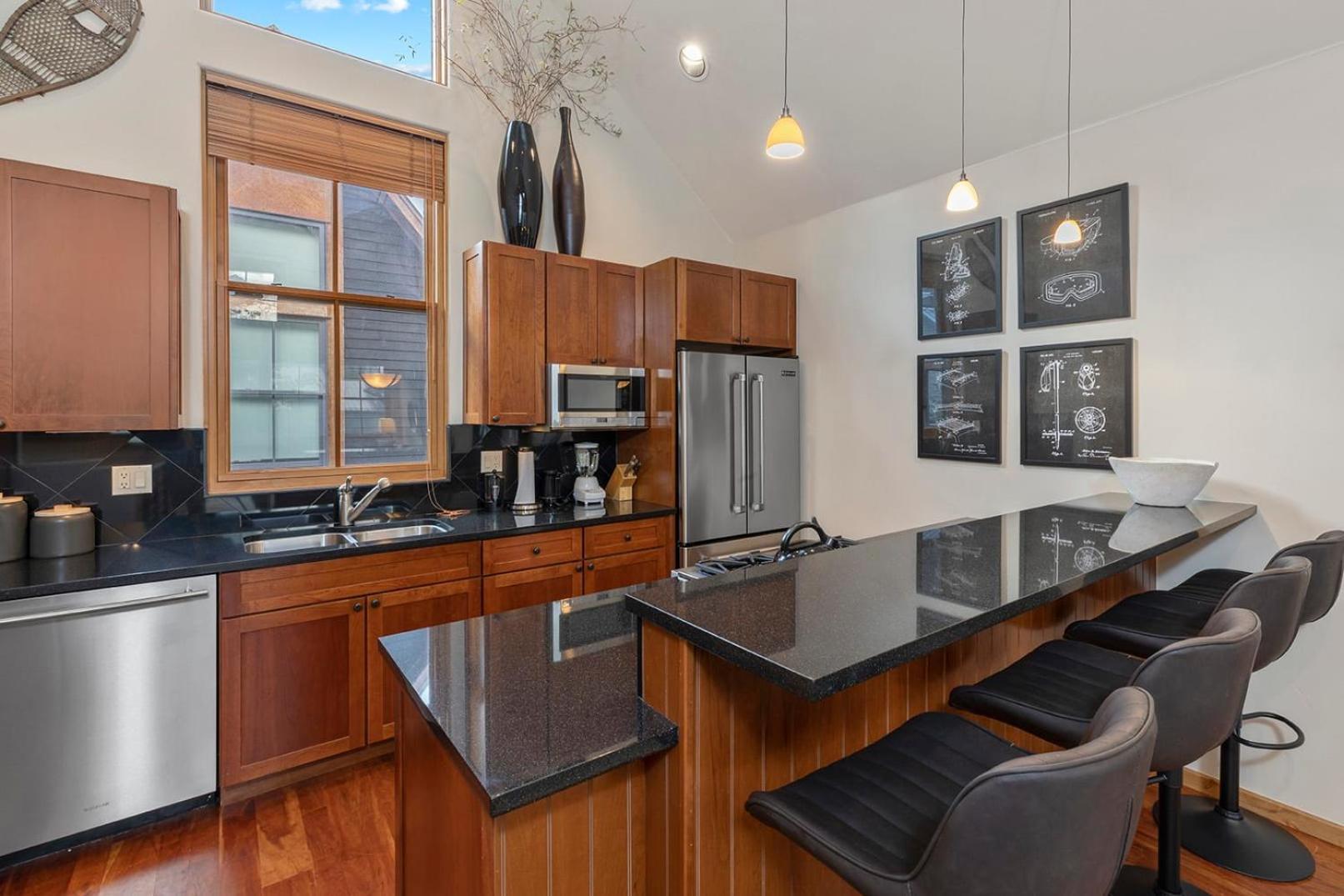 3Br 3 1 2Ba Center Of Everything New Listing On Our New Home Telluride Exterior photo